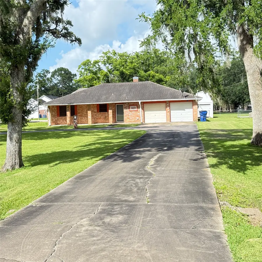 1410 S Dance Drive, West Columbia, TX 77486 - #3