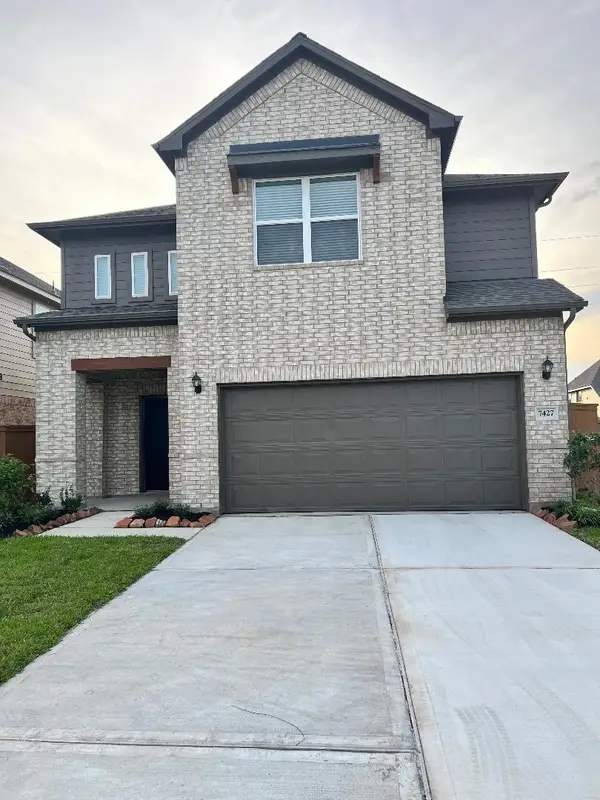 7427 Sail Hill Drive, Cypress, TX 77433
