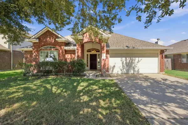 3012 Kings Isle Lane, Dickinson, TX 77539