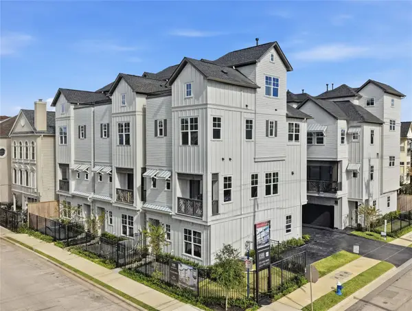 4032 Blossom Street, Houston, TX 77007