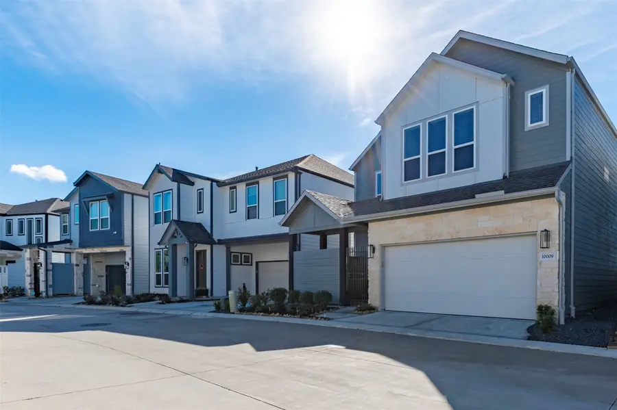 10009 Cloud Mist Drive, Houston, TX 77080 - Image #2