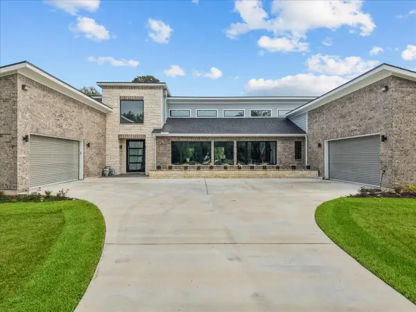 7627 Scott Avenue, Manvel, TX 77578
