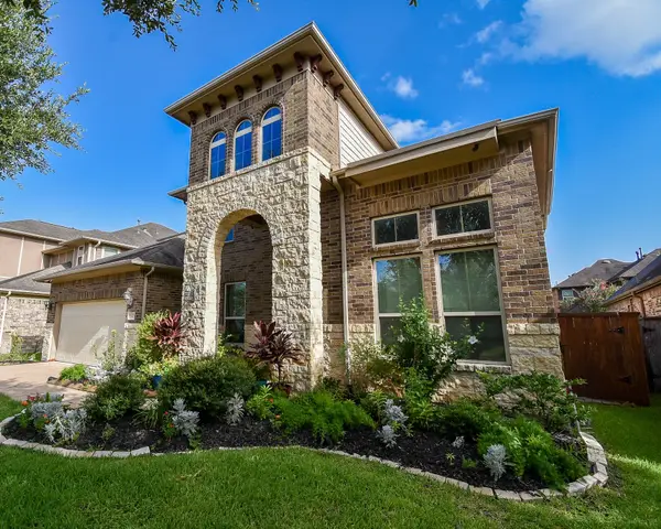 27807 Ashbrook Falls Court, Fulshear, TX 77441