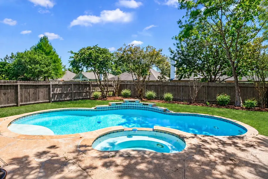 827 N Wellsford Drive, Pearland, TX 77584 - #2