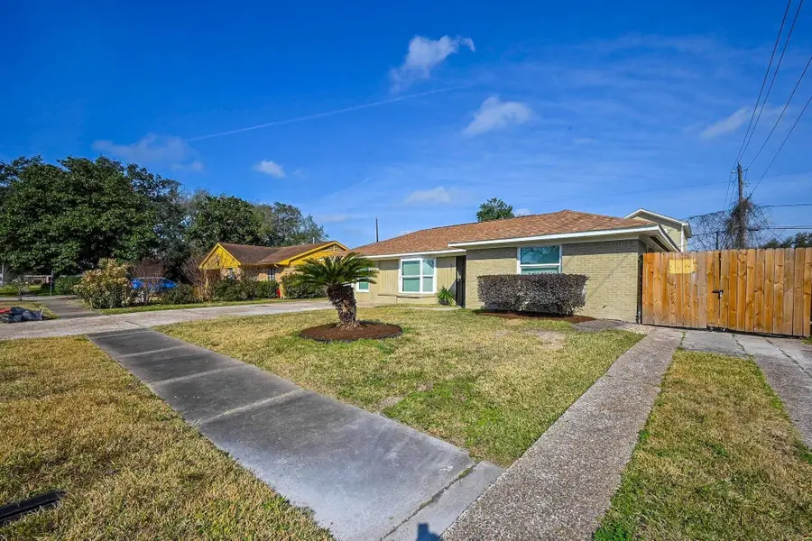 247 E Janisch Rd, Houston, TX 77022 - #3
