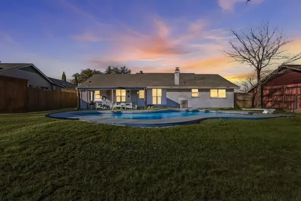2828 Elk Grove Road, Carrollton, TX 75007