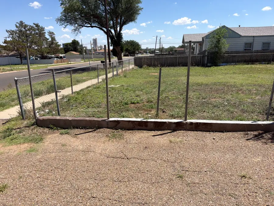 1113 N Hughes Street, Amarillo, TX 79107 - #2