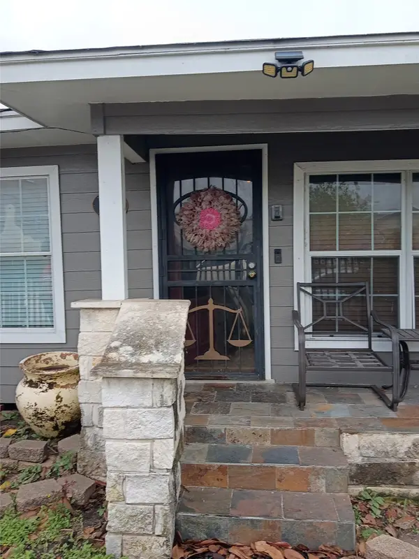 104 E 33 Street, Houston, TX 77018