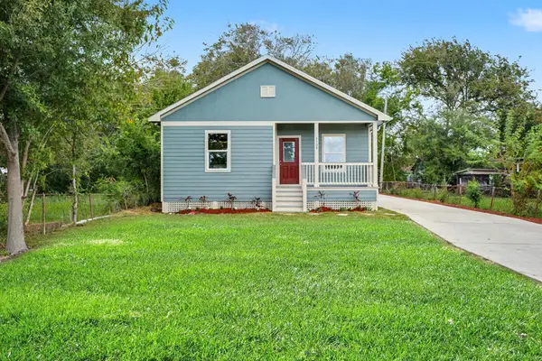 2308 12th Avenue N, Texas City, TX 77590