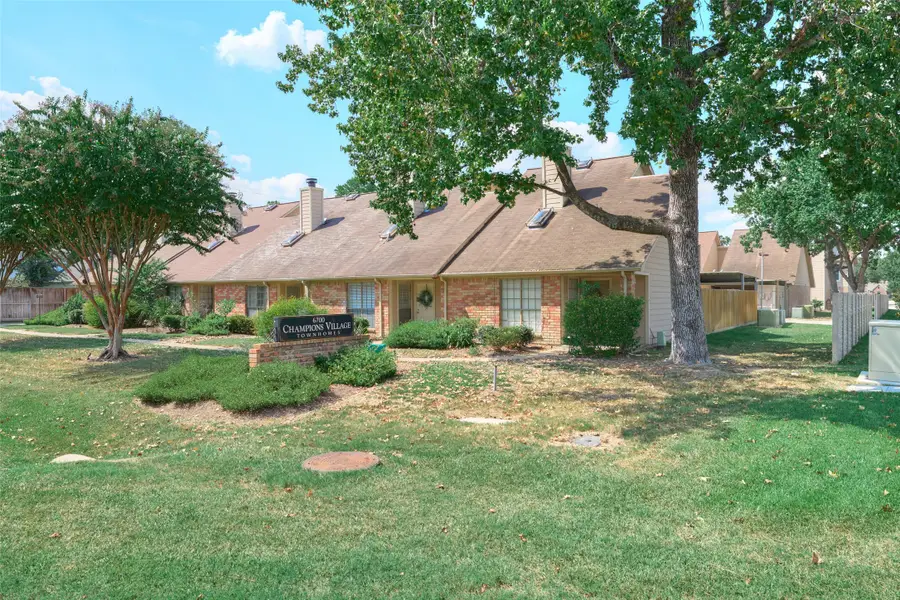 6700 Richardson Road #302, Houston, TX 77069 - #2