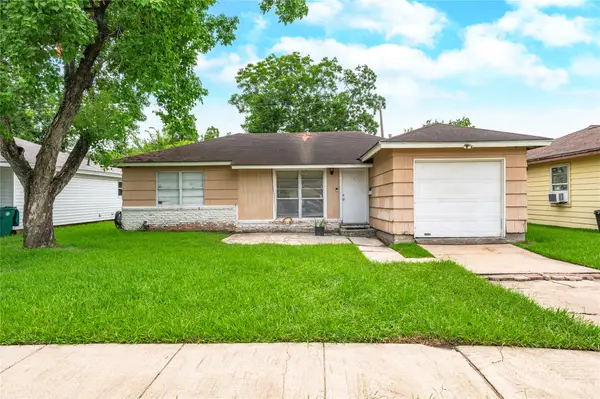 1401 Susan Street, Pasadena, TX 77506