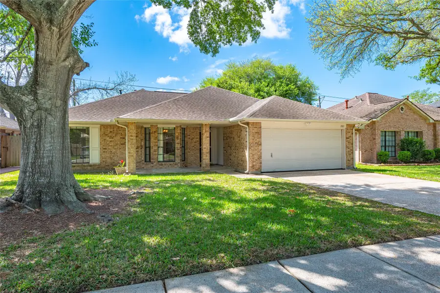 1911 Edinburg Avenue, League City, TX 77573 - #2