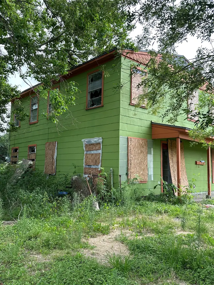 1117 3rd Avenue N, Texas City, TX 77590 - #3
