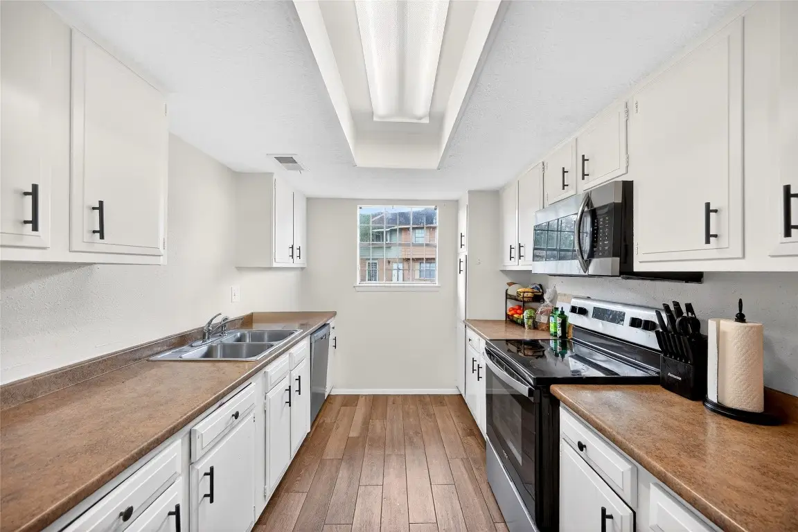 6975 Chasewood Drive, Stafford Missouri City, TX 77489 - #1