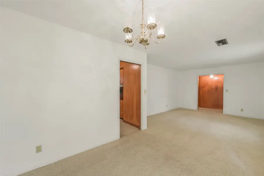 705 Darlene Lane, Wallis, TX 77485 - #3