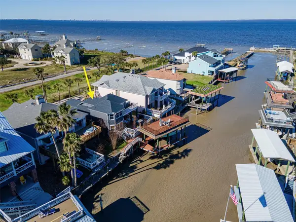 127 Port Street, San Leon, TX 77539