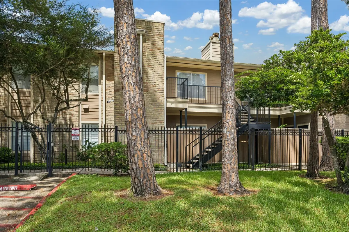 702 Bering Drive #117, Houston, TX 77057 - #1