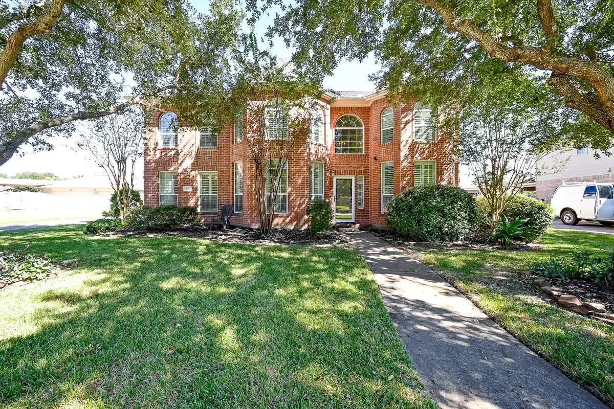 1010 High Ridge Drive, Friendswood, TX 77546 - Image #1