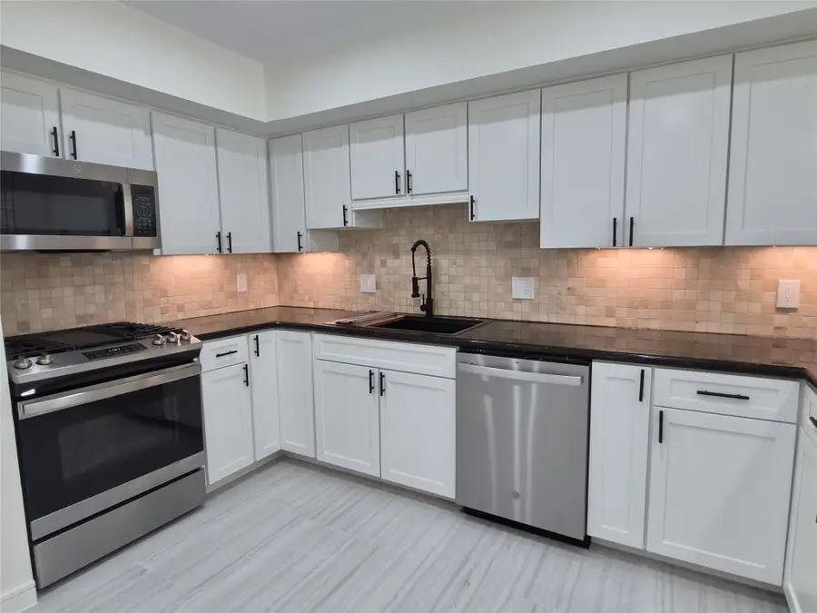 1625 Ball, Galveston, TX 77550 - Image #2