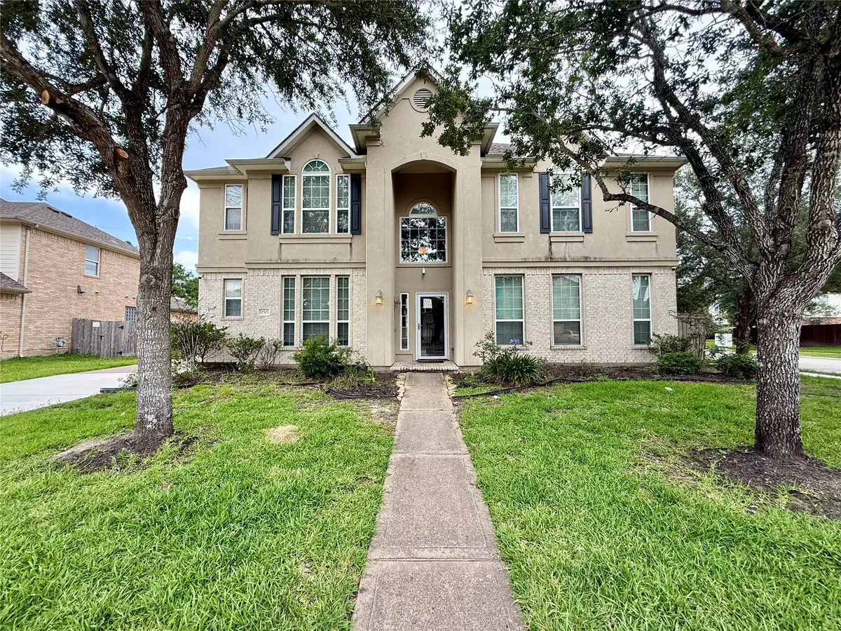 12501 Peppercreek Ln, Pearland, TX 77584 - #1