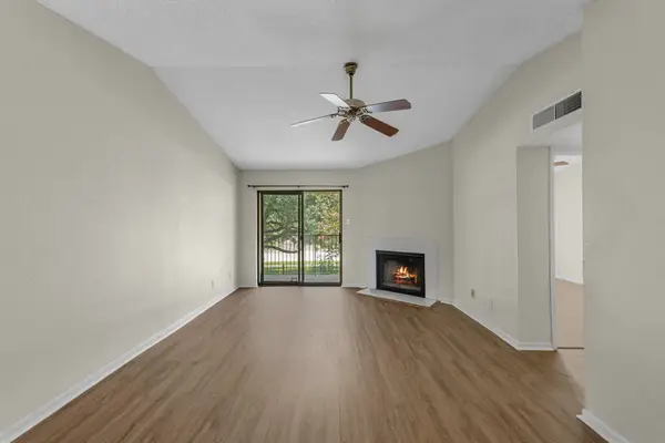 2120 El Paseo Street #2708, Houston, TX 77054