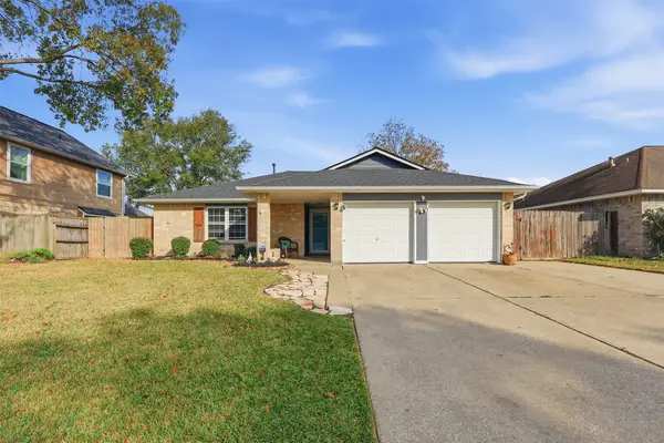 1201 Willowbriar Lane, Deer Park, TX 77536