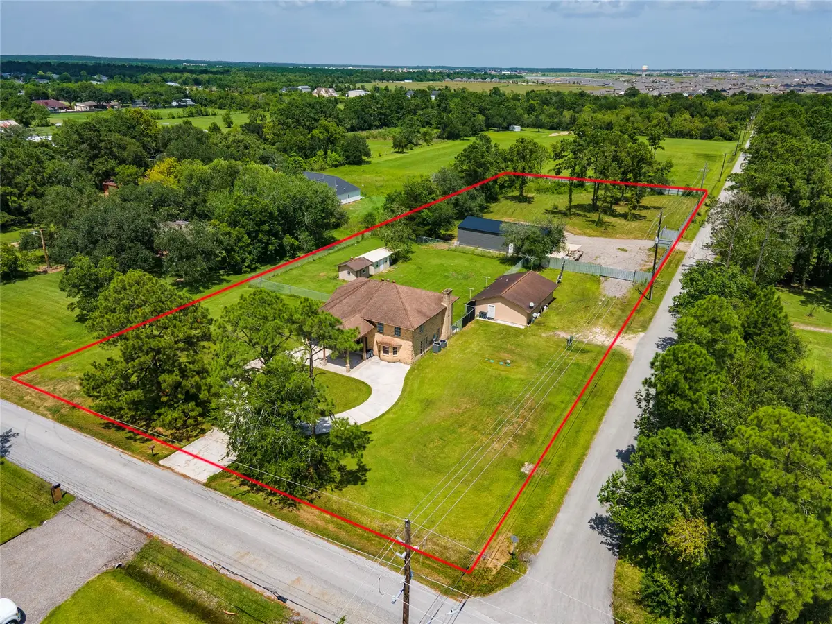 1925 Avenue L, Santa Fe, TX 77510 - #1