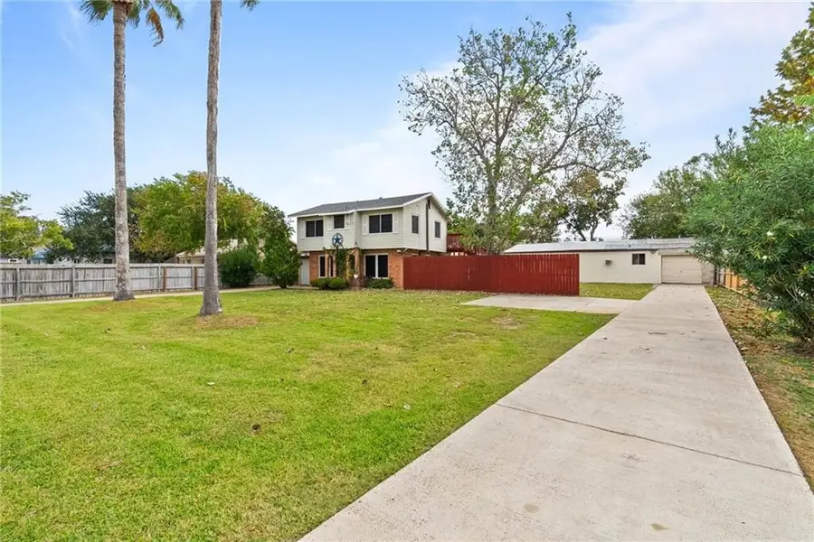 1225 Jonnell Street, Corpus Christi, TX 78418 - Image #2