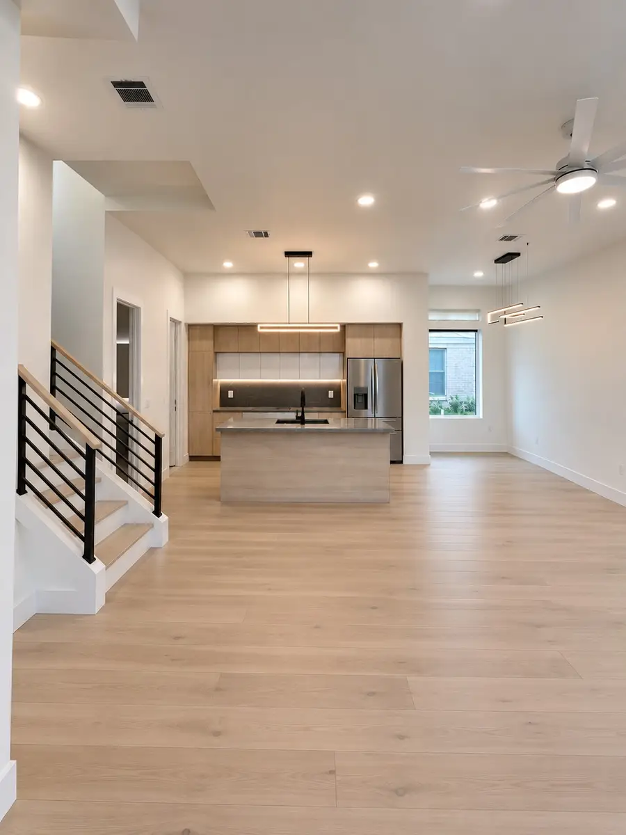 1105 York Street #B, Houston, TX 77003 - #3