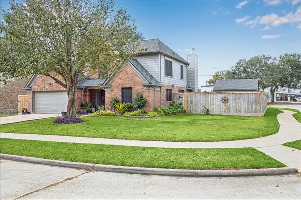 2702 Glendale Drive, Pearland, TX 77584