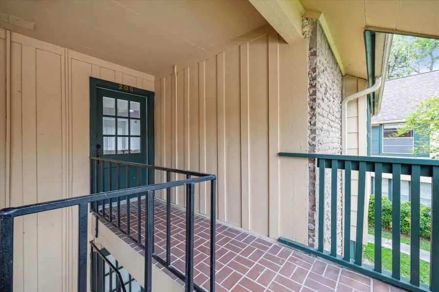 8211 Kingsbrook Road #205, Houston, TX 77024 - #2