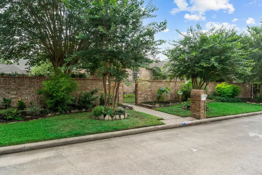 5038 Huntwick Parc Court, Houston, TX 77069 - #2