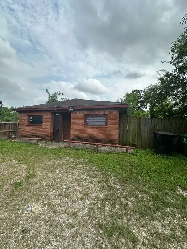5514 Weaver Road, Houston, TX 77016