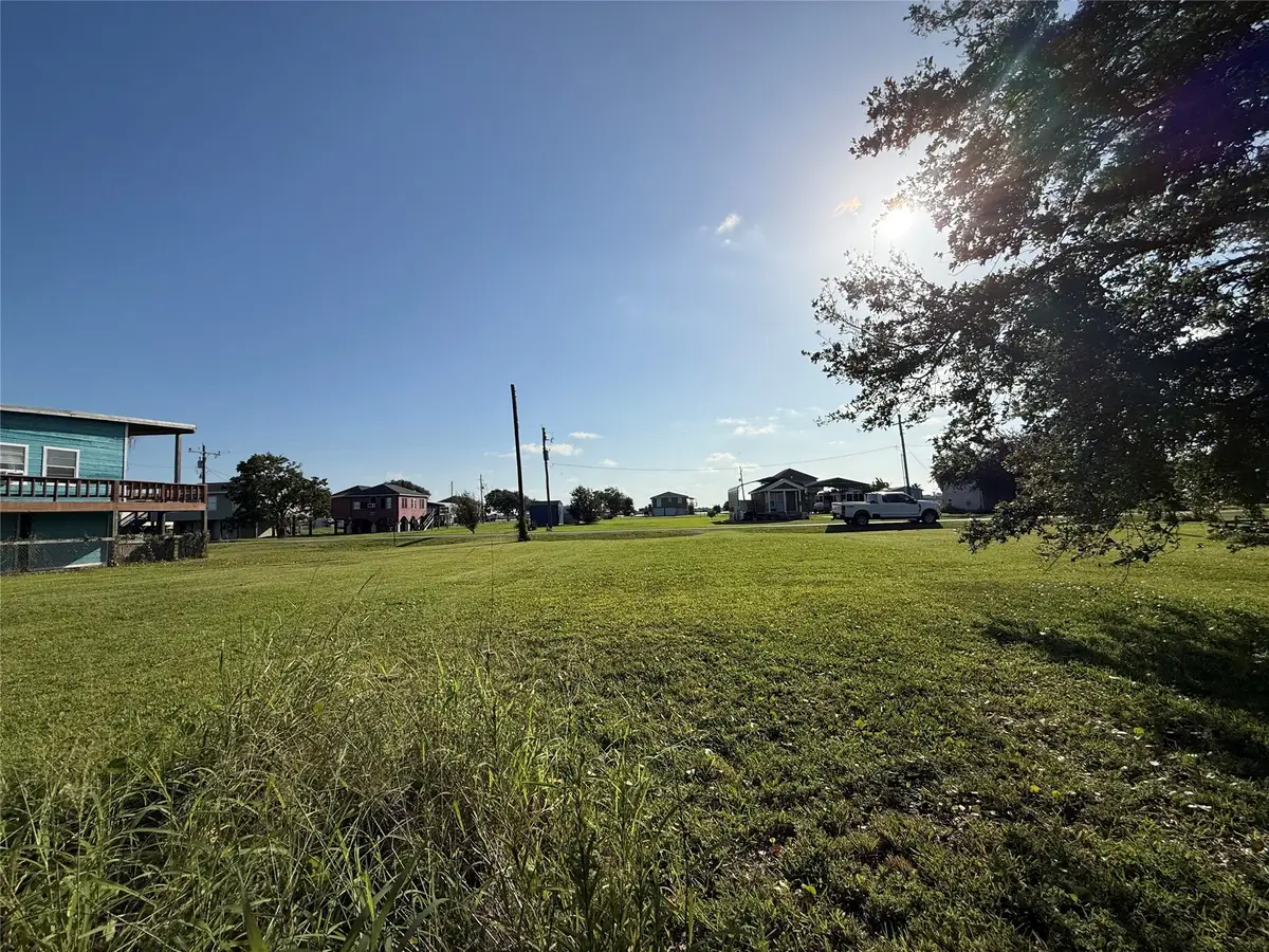 1013 Canal E, Port Bolivar, TX 77650 - #1