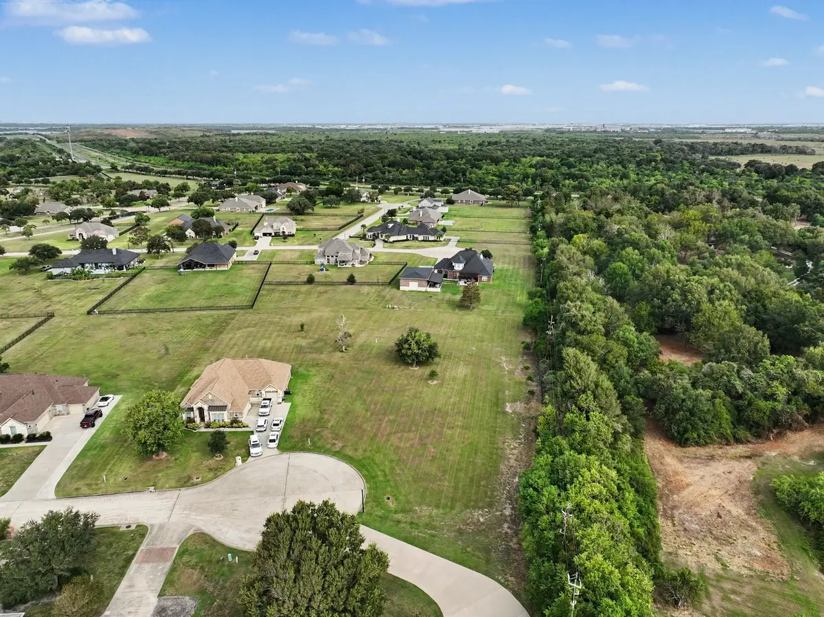 6435 Dow Reef Drive, Beach City, TX 77523 - #1