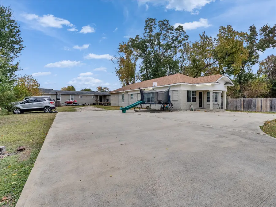 4917 Tronewood Street, Houston, TX 77016 - Image #3