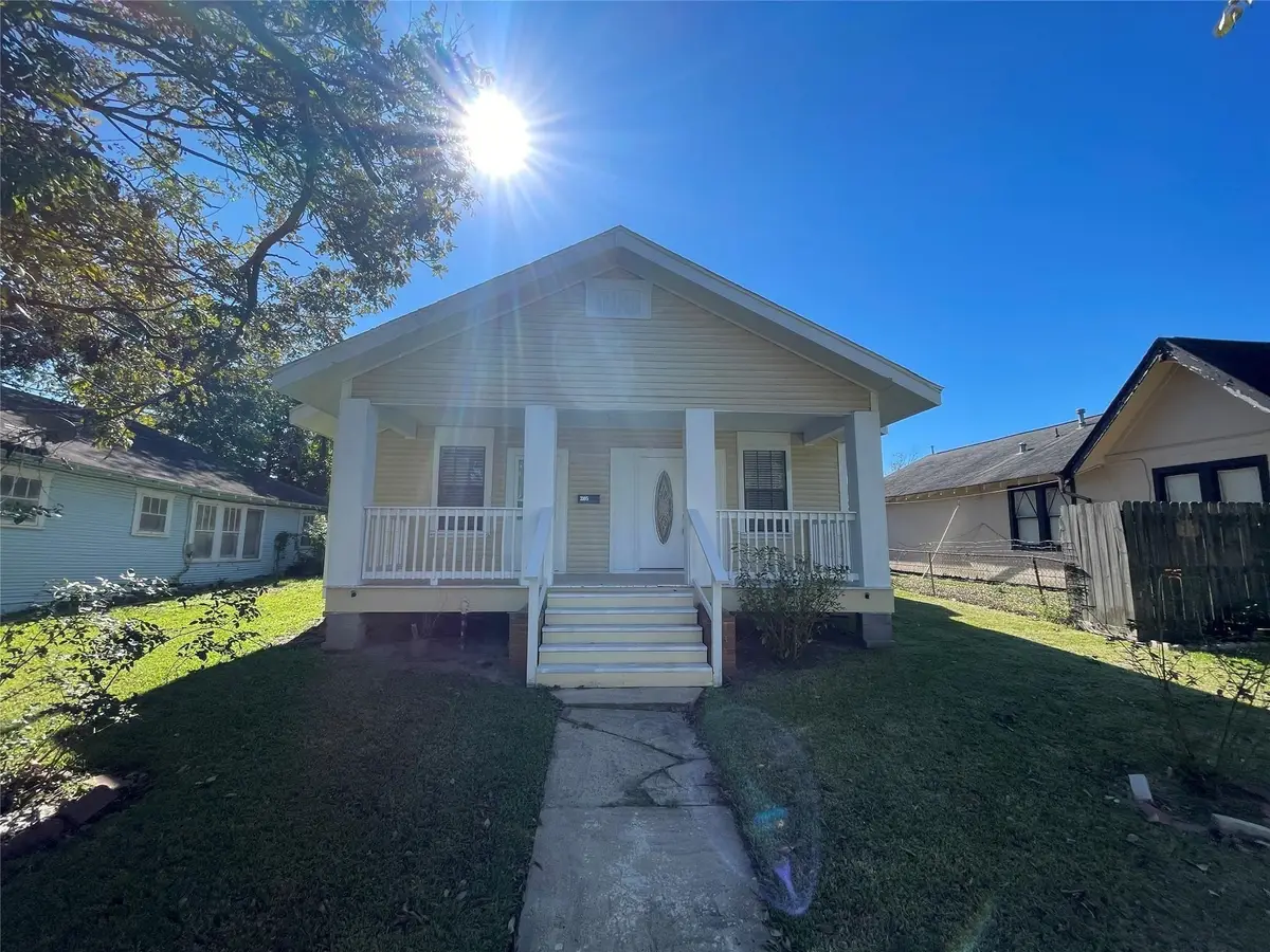 3105 Indiana Street, Baytown, TX 77520 - #1