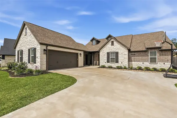 3333 Stoneleigh Road, Bryan, TX 77808