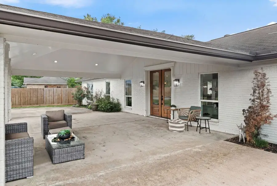 8800 Brae Acres Road, Houston, TX 77074 - #3