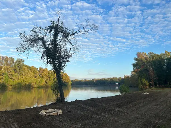 4326 Tx-19, Trinity, TX 75862