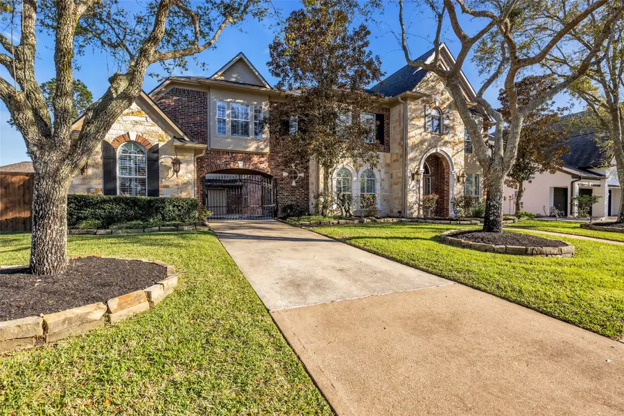 3317 Sussex Way, Friendswood, TX 77546 - #2