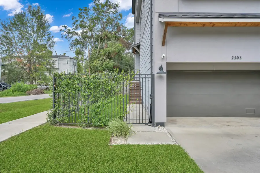 2103 Bevis Street, Houston, TX 77008 - #3