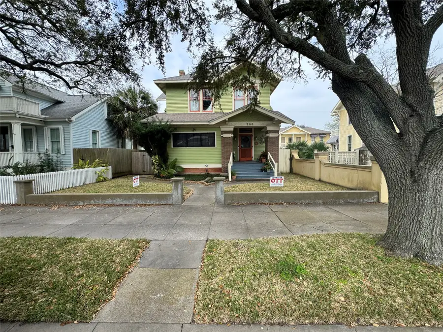 3210 Avenue Q, Galveston, TX 77550 - #2