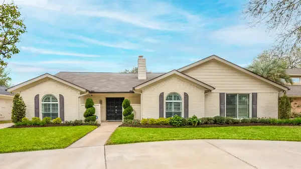 3119 Broadmoor Drive, Sugar Land, TX 77478
