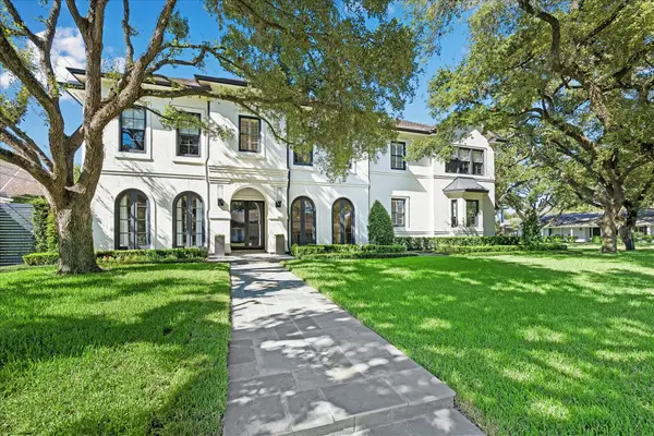 1020 River Glynn Drive, Houston, TX 77063