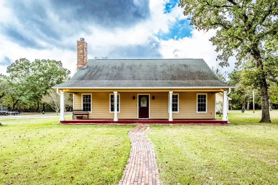 18 Allbritton Road, Huntsville, TX 77320 - Image #2