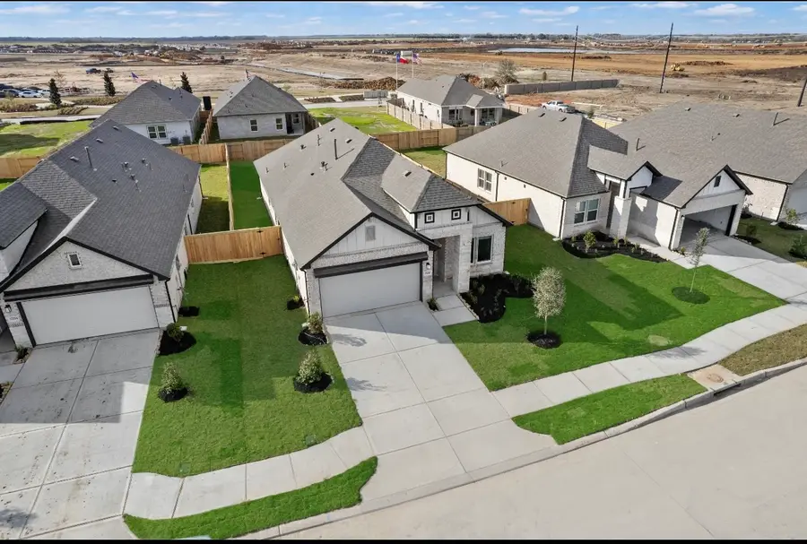 13210 Hayden Peak Drive, Iowa Colony, TX 77583 - Image #2