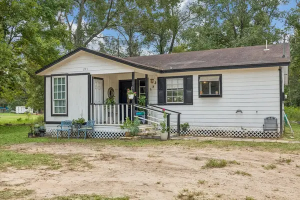 271 Trails End Drive, Cleveland, TX 77328