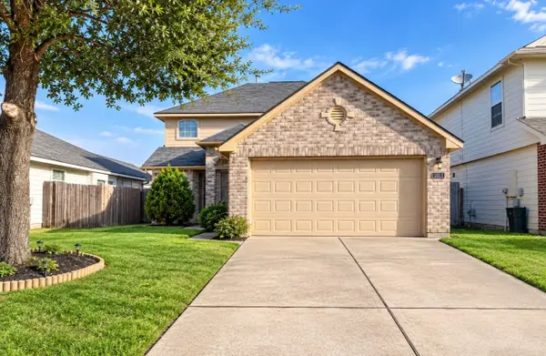 1011 Lancaster Lake Drive, Houston, TX 77073