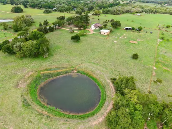 1791 Fm 2434, Weimar, TX 78962